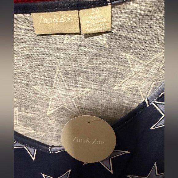 Zim & Zoe Navy Blue cotton fabrication with Star print v-neck t-shirt women’s 20 - Picture 3 of 7